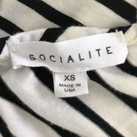 Socialite Cross Back Shift Dress Small Mini White Black Striped Short Trapeze - Picture 7 of 7